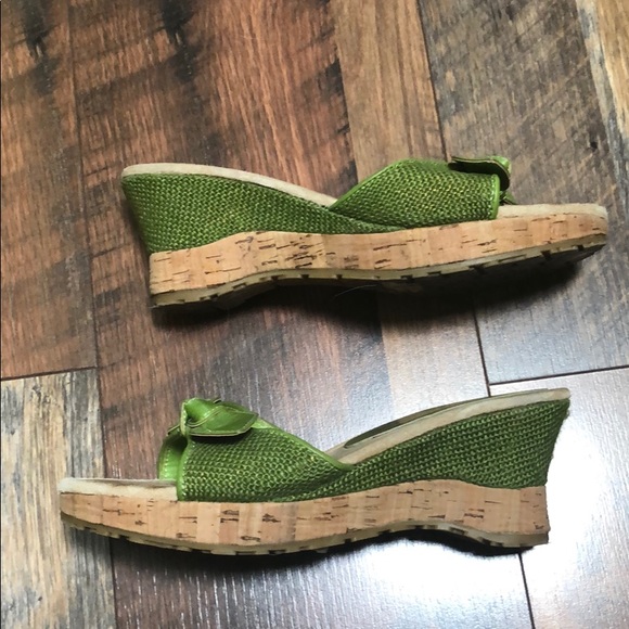 Slides - Picture 3 of 7